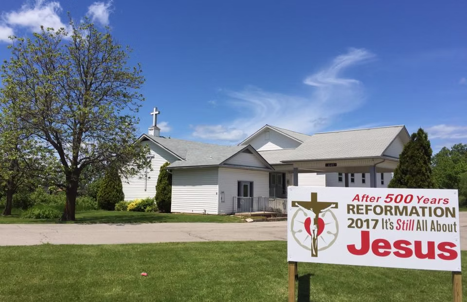 Christ Our Saviour Lutheran Church, Grimsby, ON